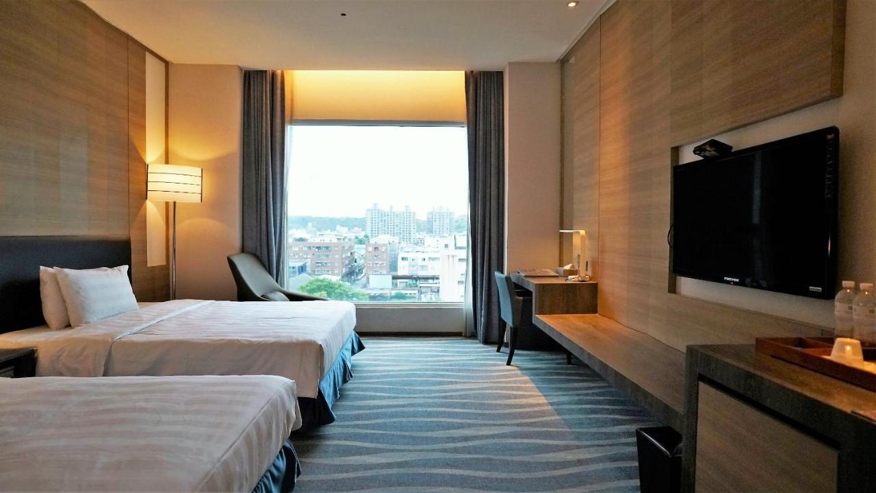 City Suites - Kaohsiung Chenai Екстериор снимка