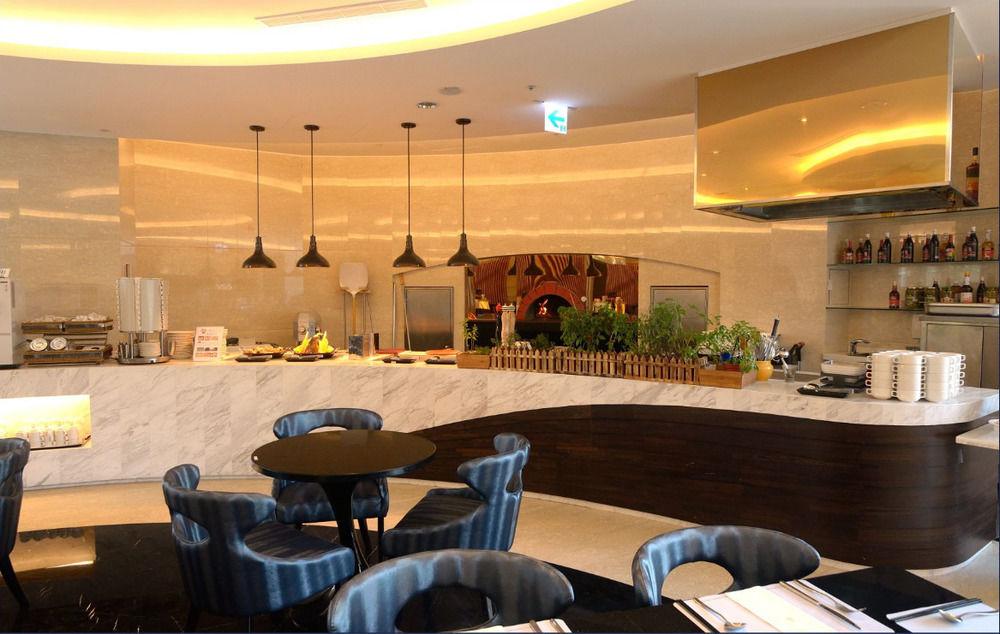 City Suites - Kaohsiung Chenai Екстериор снимка